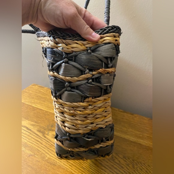 Vintage corn husk purse with 3 sections. - Picture 5 of 9